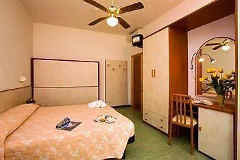 Hotel Sandra Gatteo a Mare 3*,  Italy