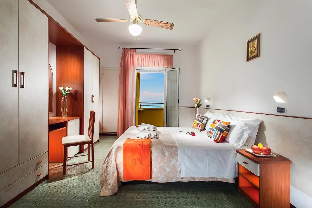 Hotel Sandra Gatteo a Mare Italy