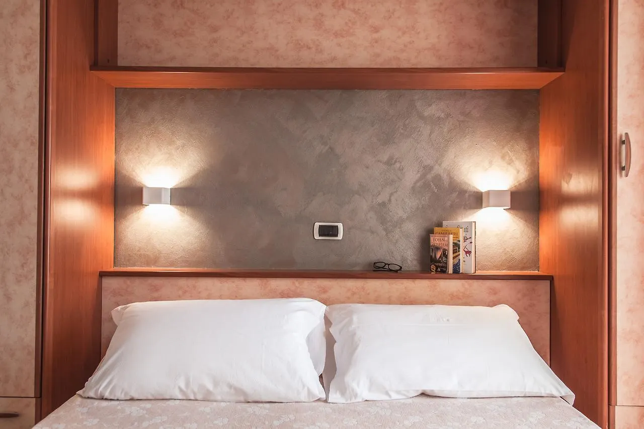 ***  Hotel Sandra Gatteo a Mare Italy