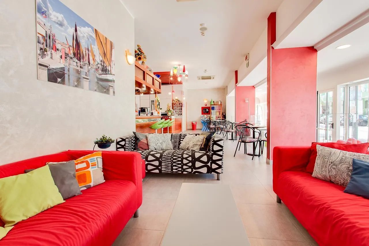 Hotel Sandra Gatteo a Mare 3*,  Italy